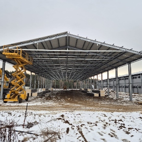 Nová dvoupatrová hala pro&nbsp;snášku vajec ve&nbsp;Vejprnicích
